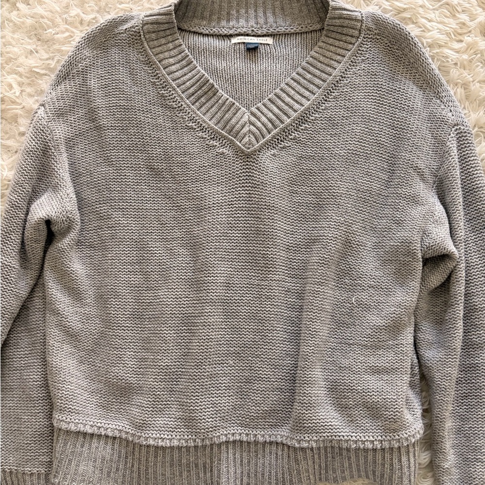 American Eagle Women’s Oversized Gray V-Neck Sweater